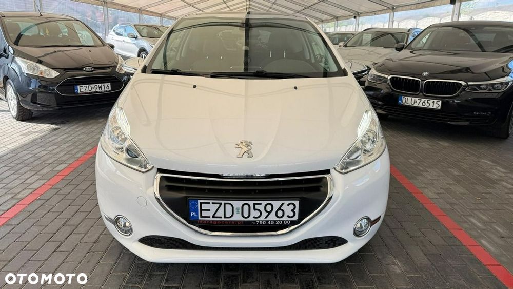 Peugeot 208 - 6