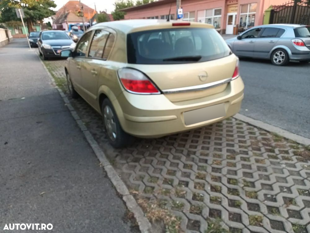 Opel Astra - 4
