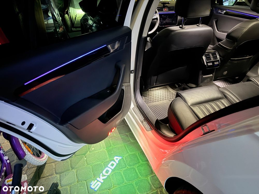 Skoda Superb 2.0 TDI 4x4 L&K DSG - 18