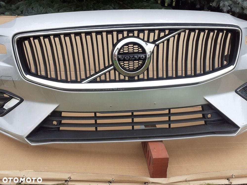 Zderzak przód Volvo S60 III V60 II 18-22r 31690589 - 4