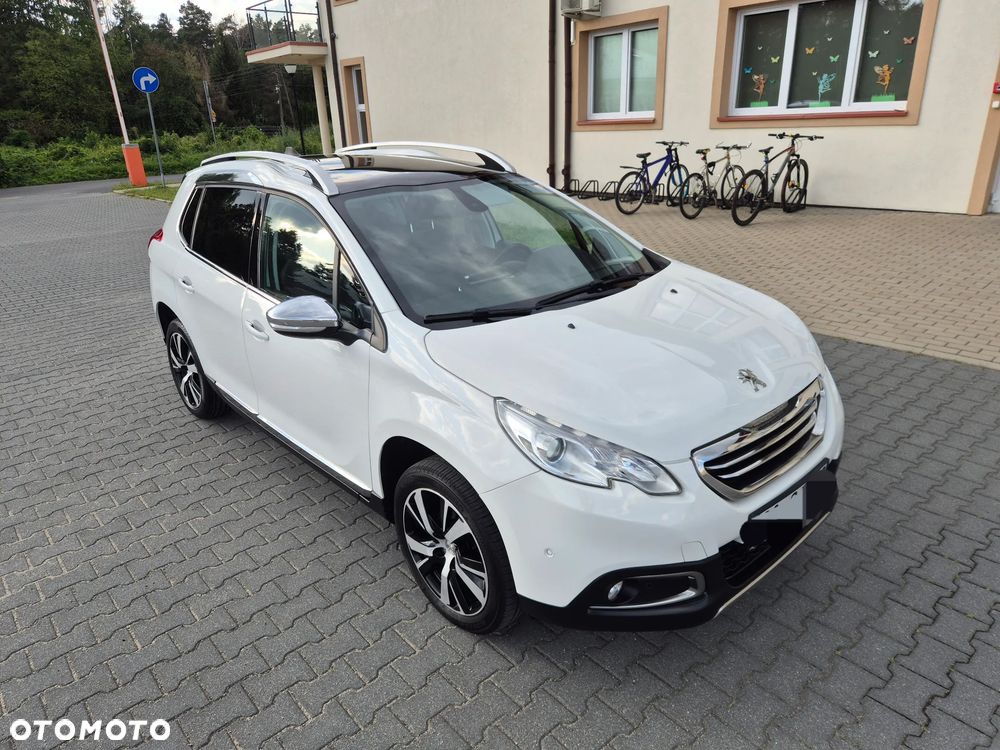 Peugeot 2008 1.2 Pure Tech Allure S&S EAT6 - 19