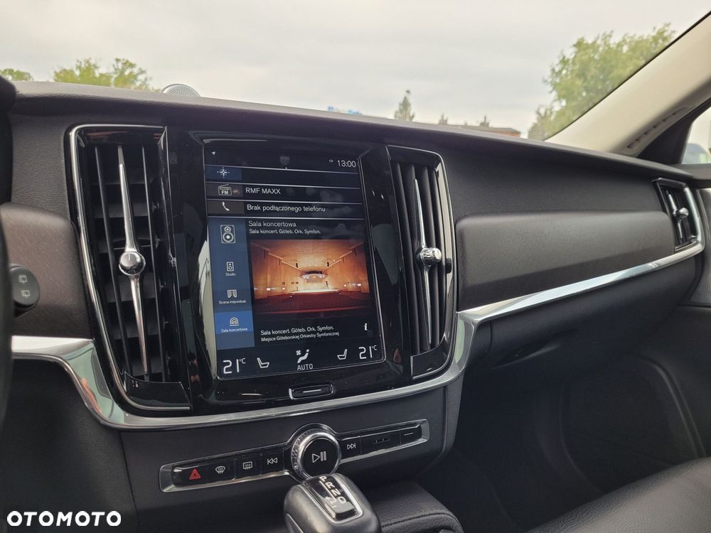 Volvo V90 Cross Country - 14