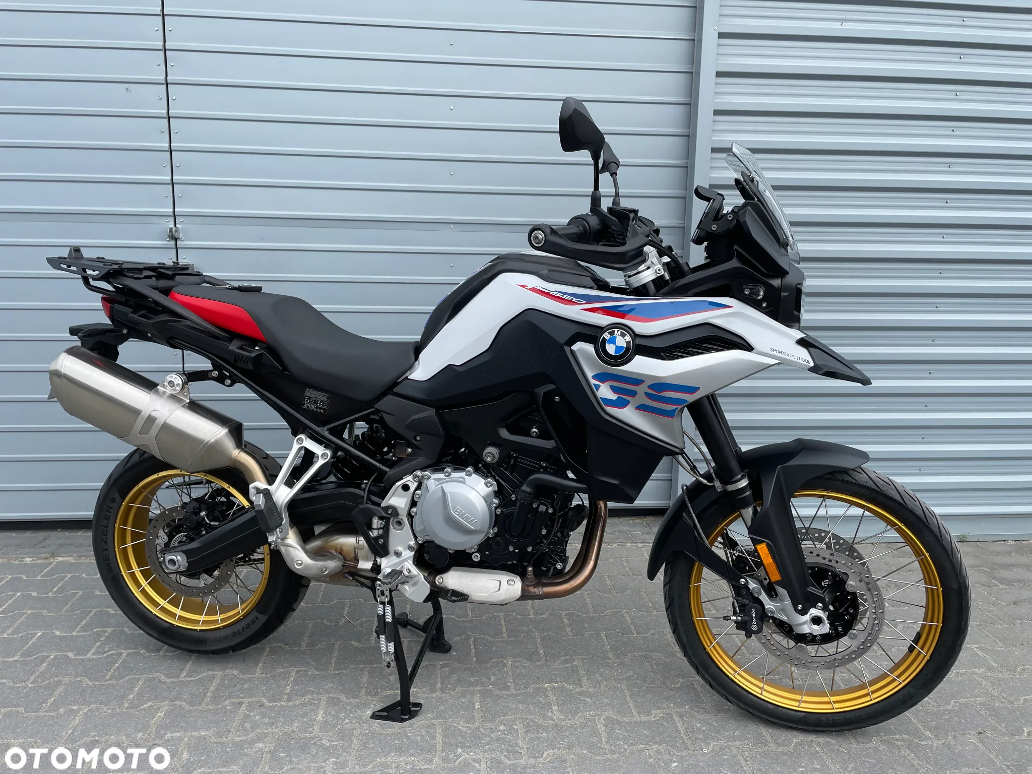 BMW F - 2