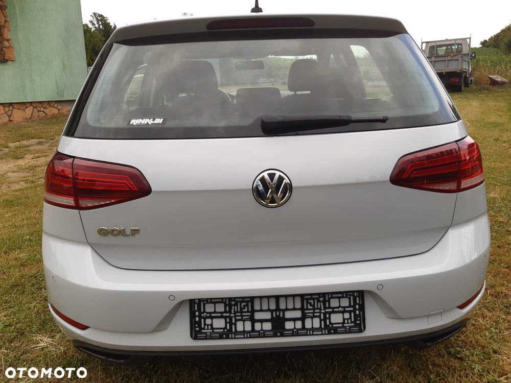 Volkswagen Golf 1.0 TSI OPF Comfortline - 5