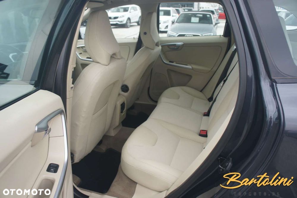 Volvo XC 60 - 12