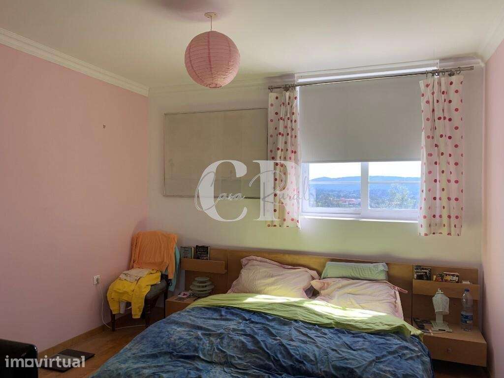 Moradia Geminada Renovada de 3 Quartos em Vila Nova de Poiares - Grande imagem: 4/37