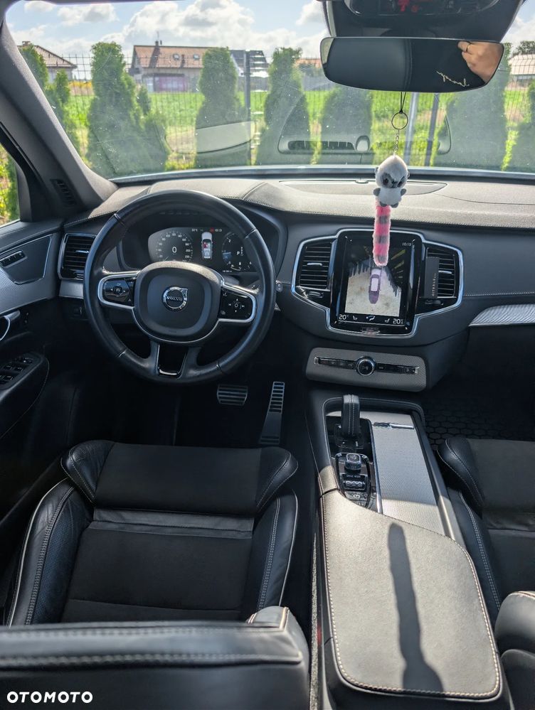 Volvo XC 90 D5 AWD R-Design 7os - 24