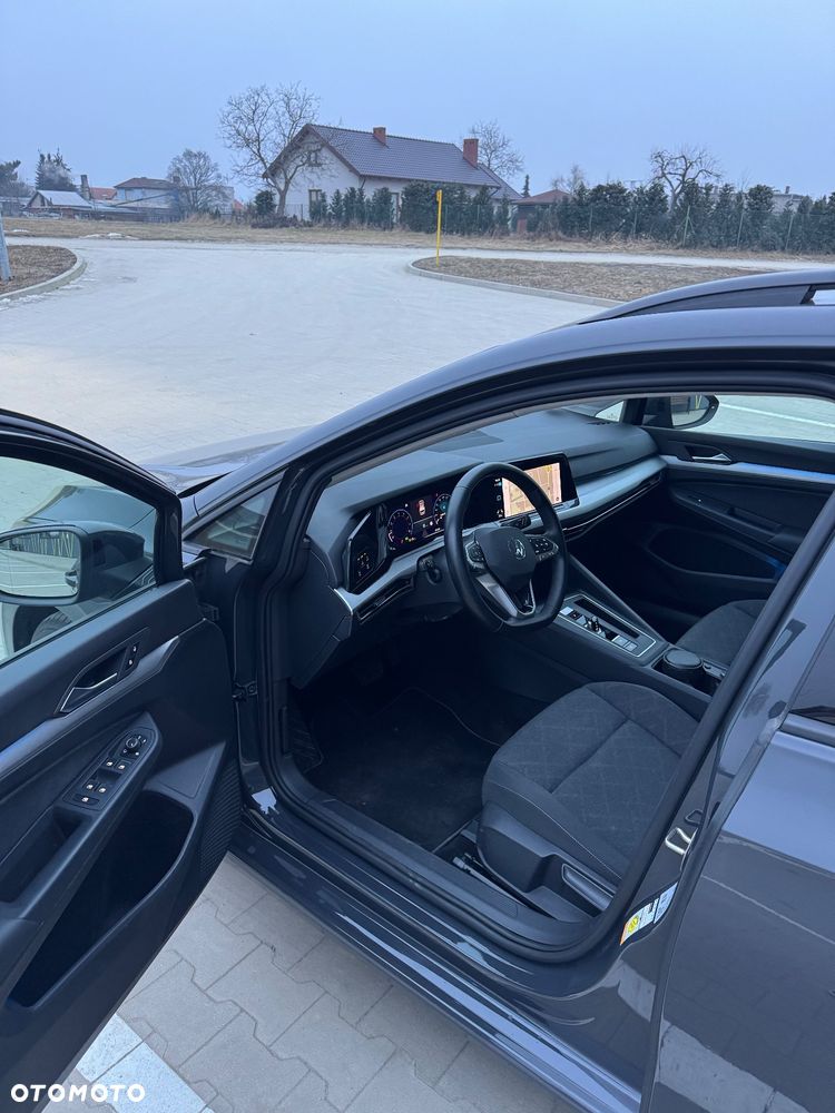 Volkswagen Golf 1.5 eTSI OPF DSG Life - 5