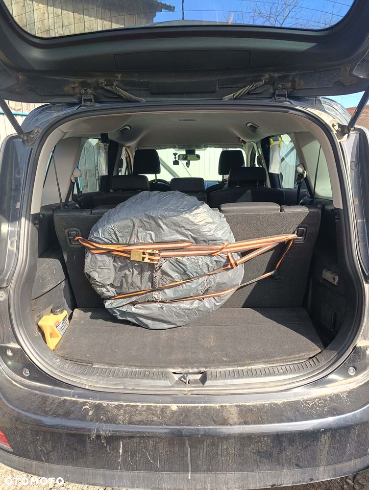 Mazda 5 2.0 Sport - 23