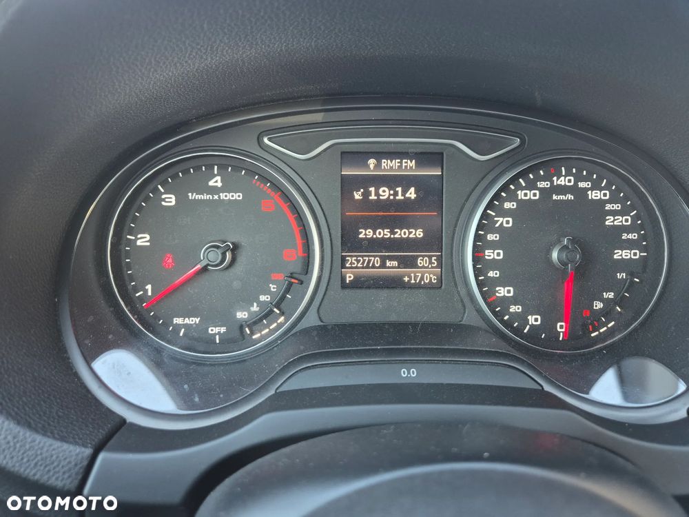 Audi A3 3-drzwiowe 1.6 TDI S tronic sport - 40