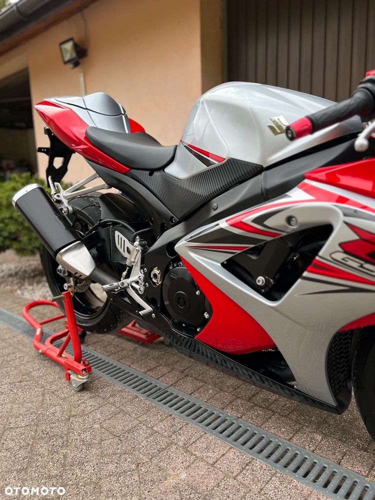 Suzuki GSX-R - 13