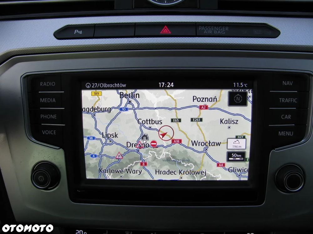 Volkswagen Passat 2.0 TDI SCR DSG Comfortline - 21