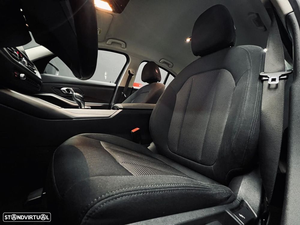 BMW 330 e Corporate Edition Auto - 41