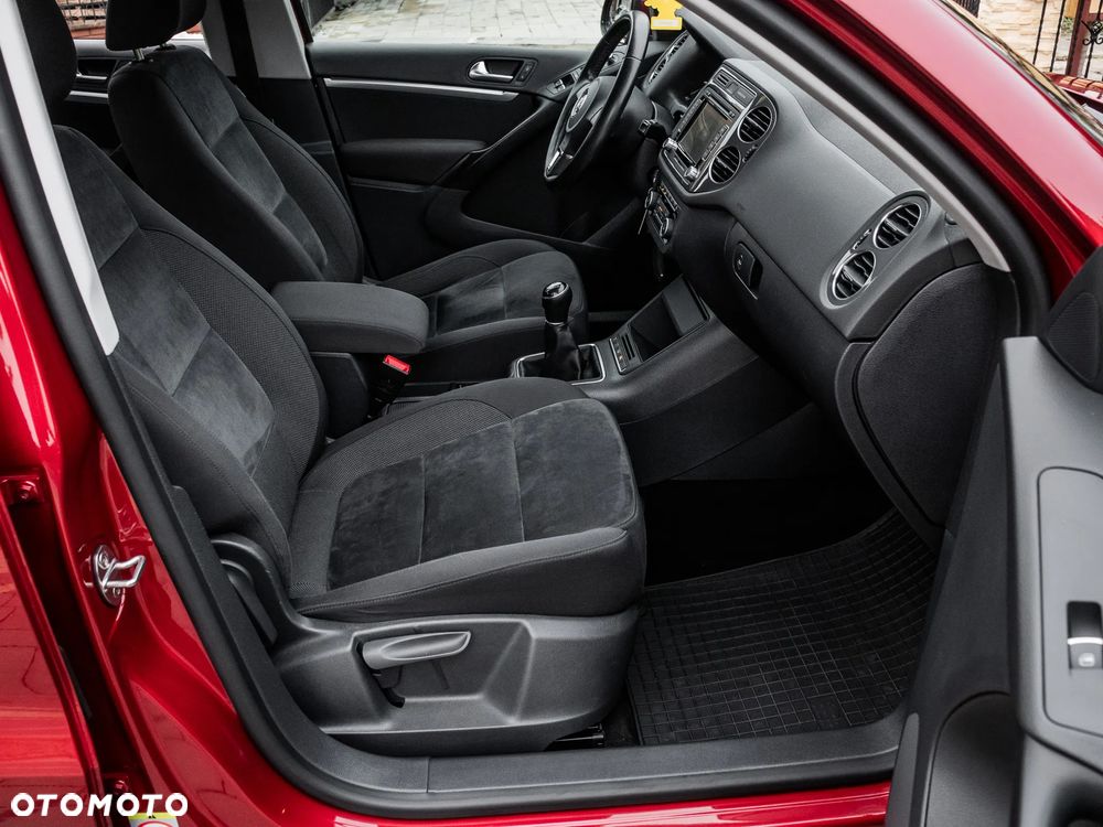 Volkswagen Tiguan 2.0 TDI DPF BlueMotion Technology Cup Sport & Style - 14