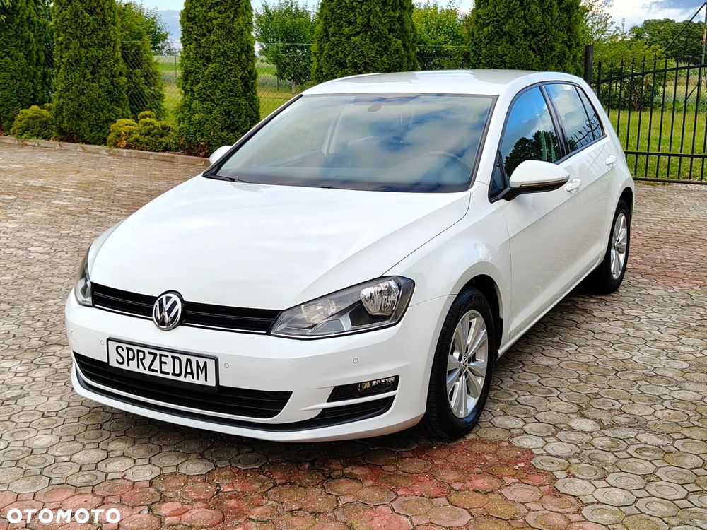 Volkswagen Golf - 1