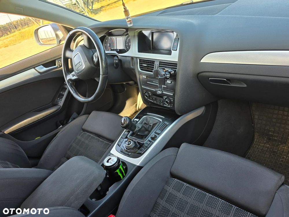 Audi A4 Avant 2.0 TDI - 6