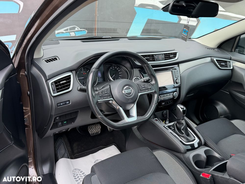Nissan Qashqai 1.6 DCI Xtronic N-Connecta - 11