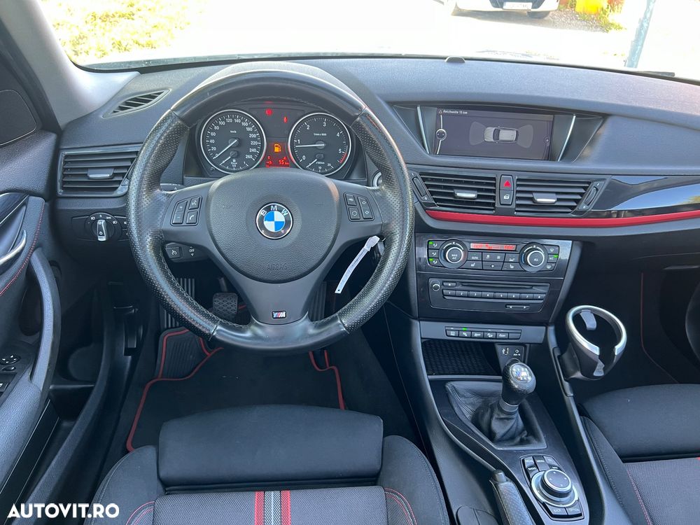 BMW X1 xDrive18d - 8
