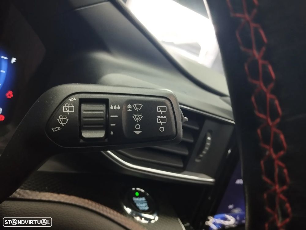 Ford Explorer 3.0 EcoBoost PHEV ST-Line - 33