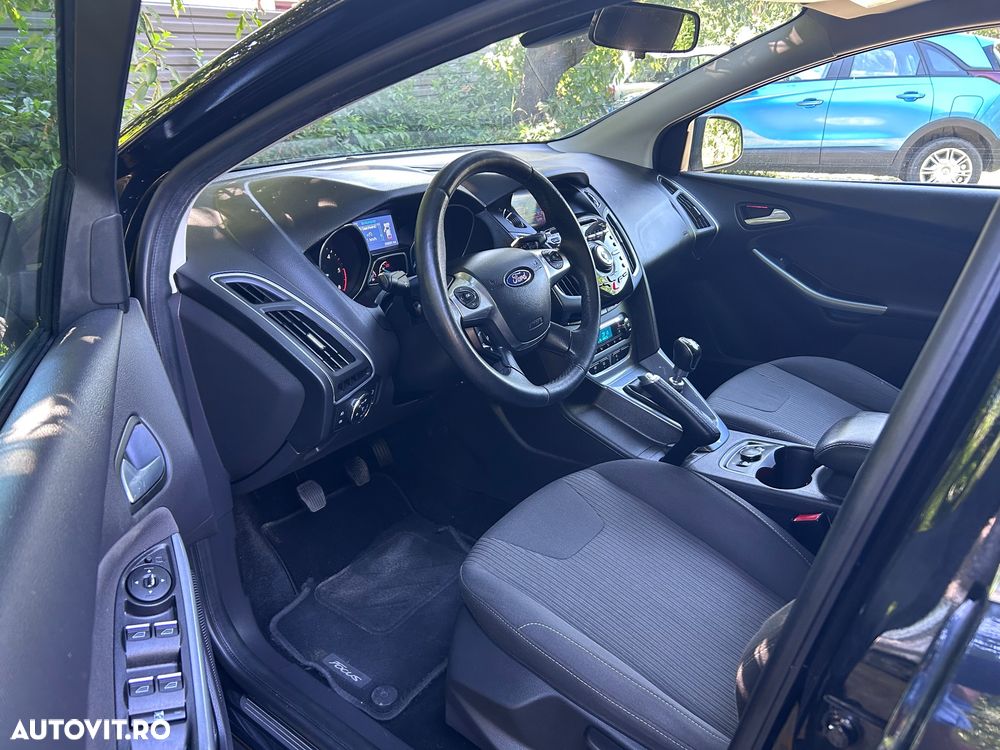FORD Focus 2014 — imagine 5