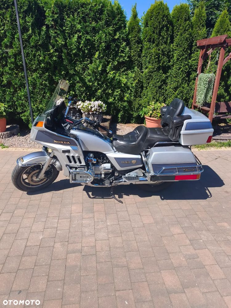 Honda GL - 5