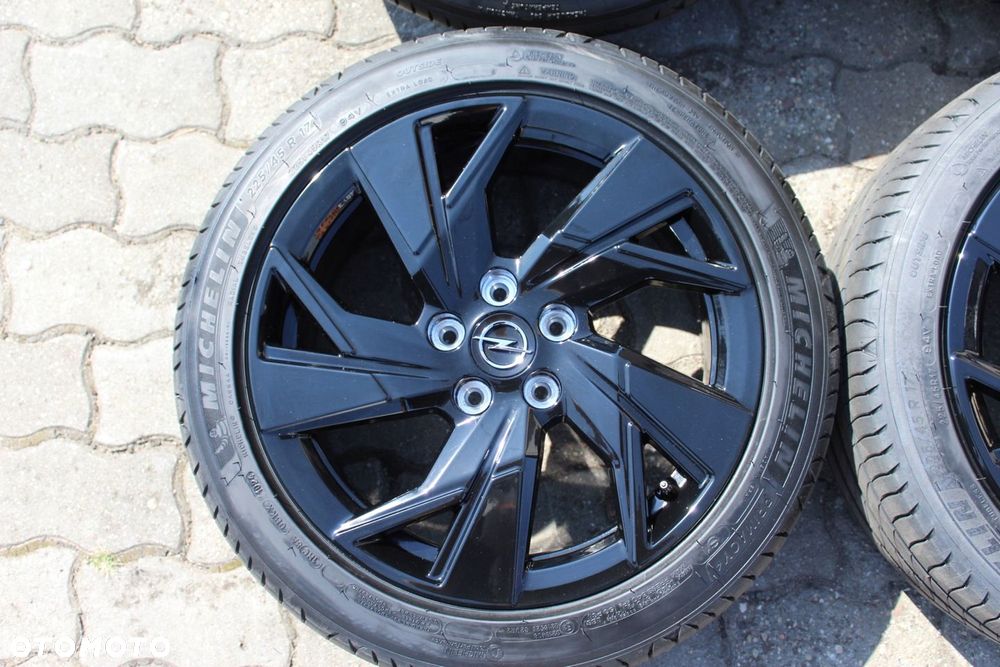 ORYG OPEL ASTRA L 17cali 5x108 ET44 KLEBER 225/45 - 5