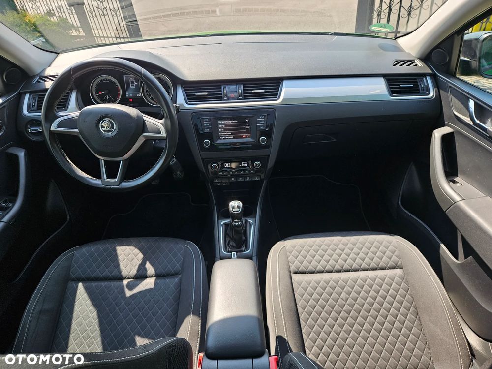 Skoda RAPID 1.2 TSI Edition - 12