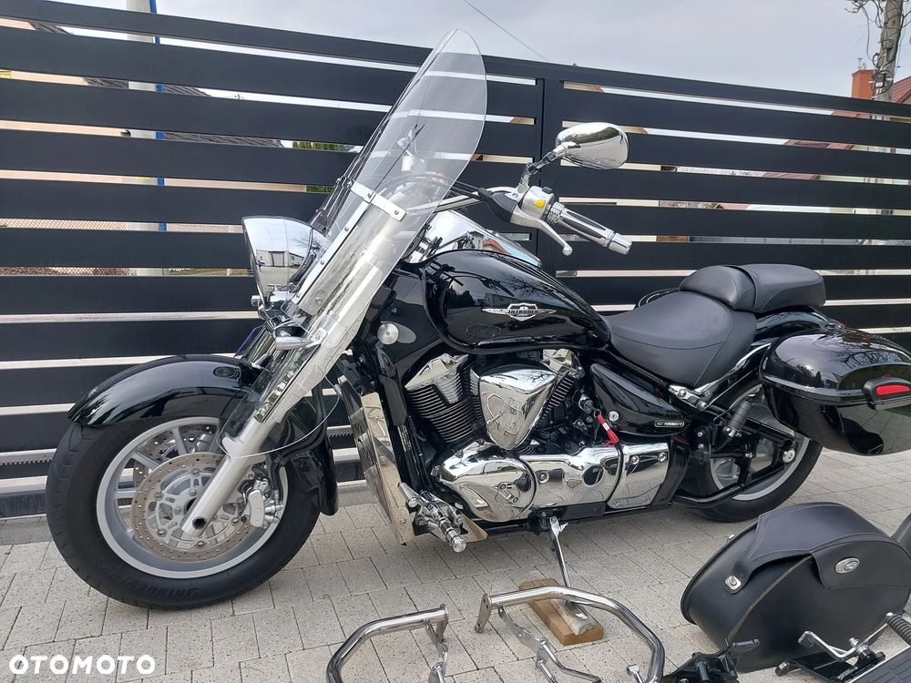 Suzuki Intruder - 3