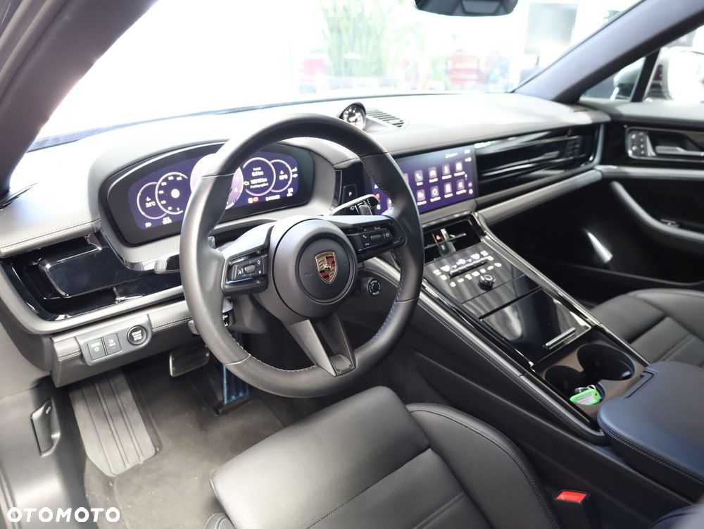 Porsche Panamera - 11