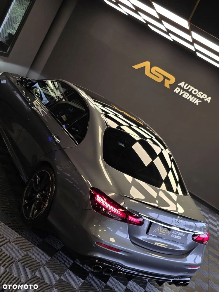 Mercedes-Benz Klasa E AMG 53 4-Matic+ - 23