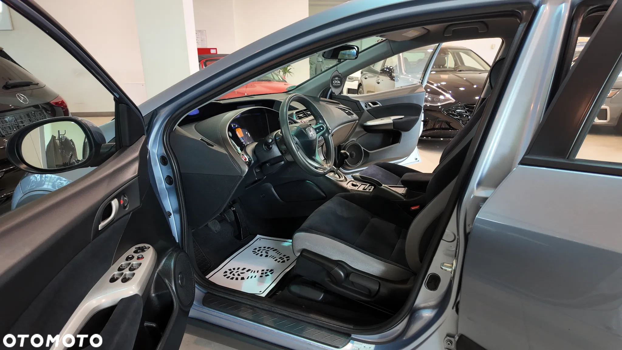 Honda Civic 1.8 Comfort - 23