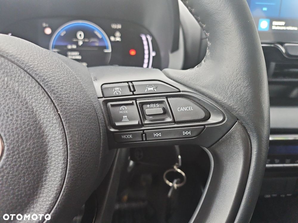 Toyota Yaris Hybrid 1.5 Style - 17