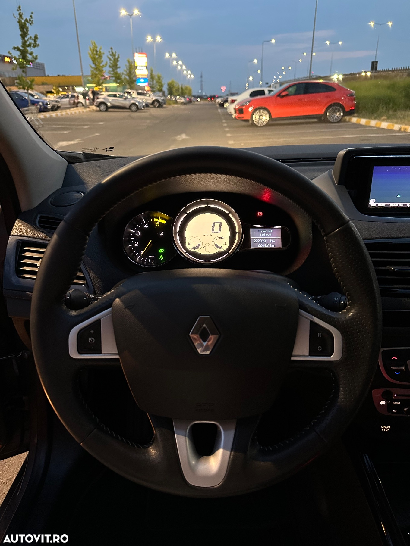 Renault Megane ENERGY dCi 110 Start & Stop Bose Edition - 16