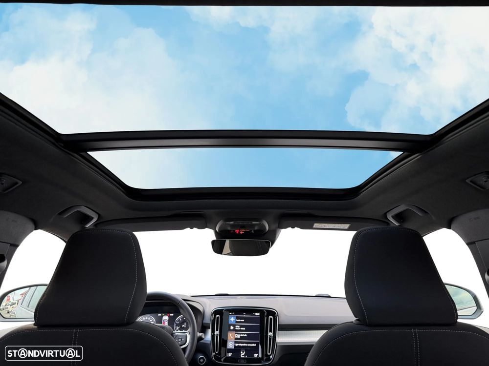 Volvo XC 40 2.0 B4 Momentum Plus - 8