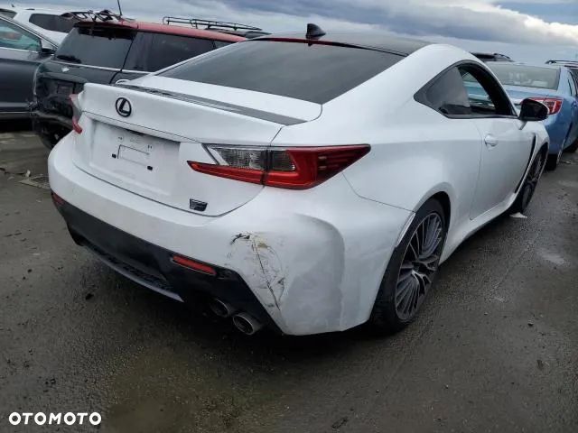 Lexus RC F - 10