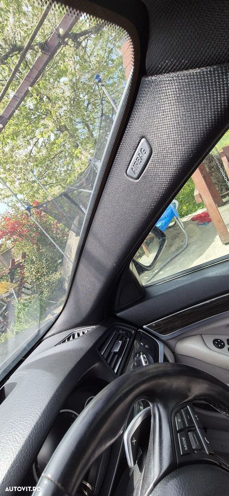 Plafon negru M bmw seria 5 f11 2013 - 3