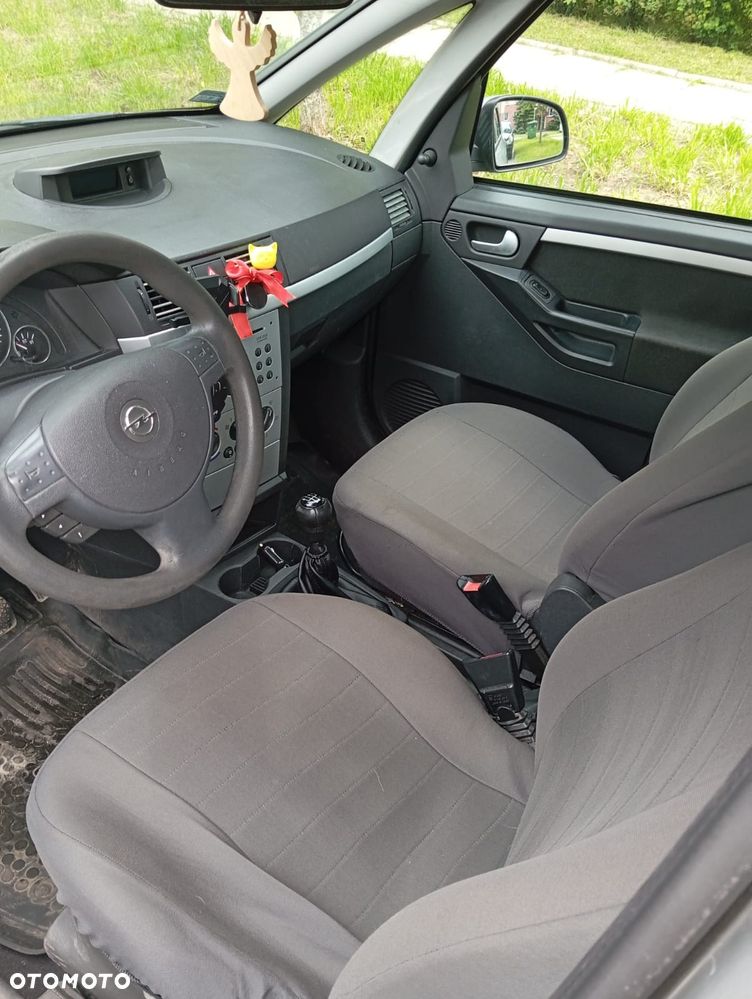 Opel Meriva - 8
