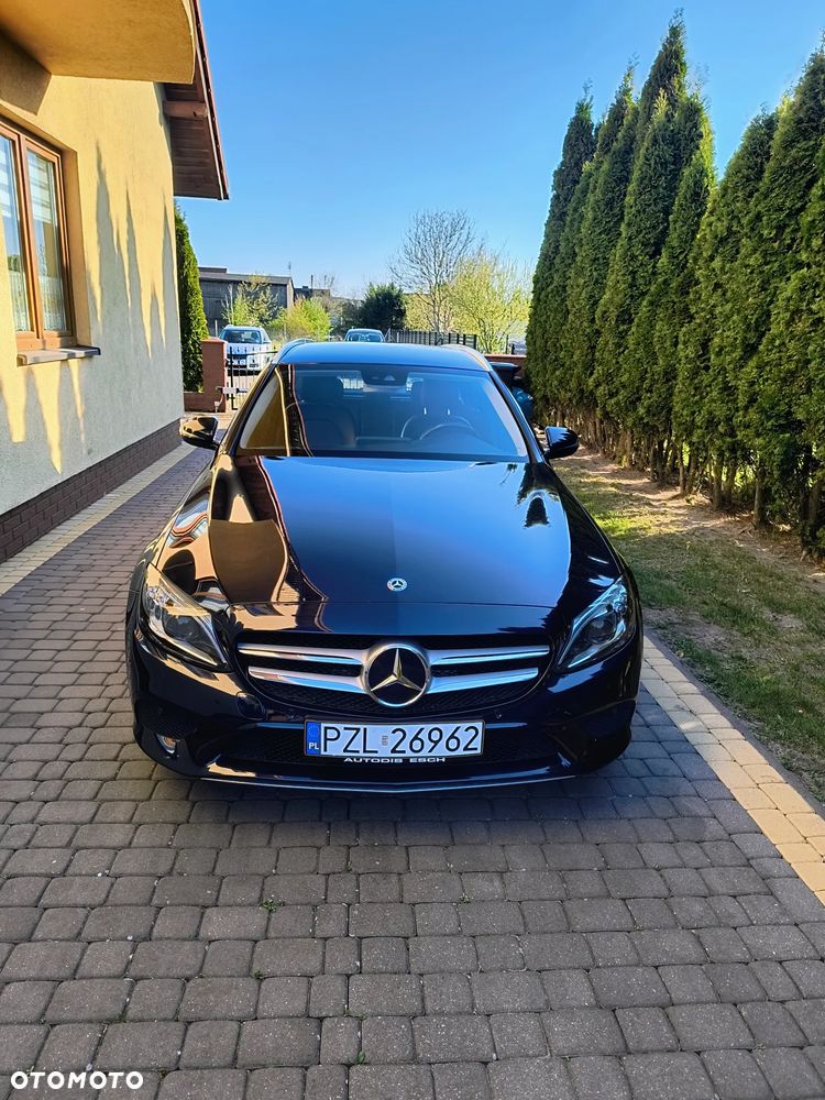 Mercedes-Benz Klasa C 180 d 9G-TRONIC Exclusive - 4