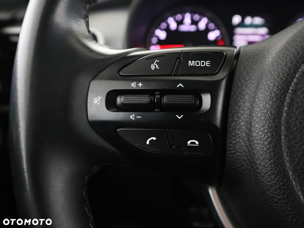 Kia Stonic 1.0 T-GDI M DCT - 32