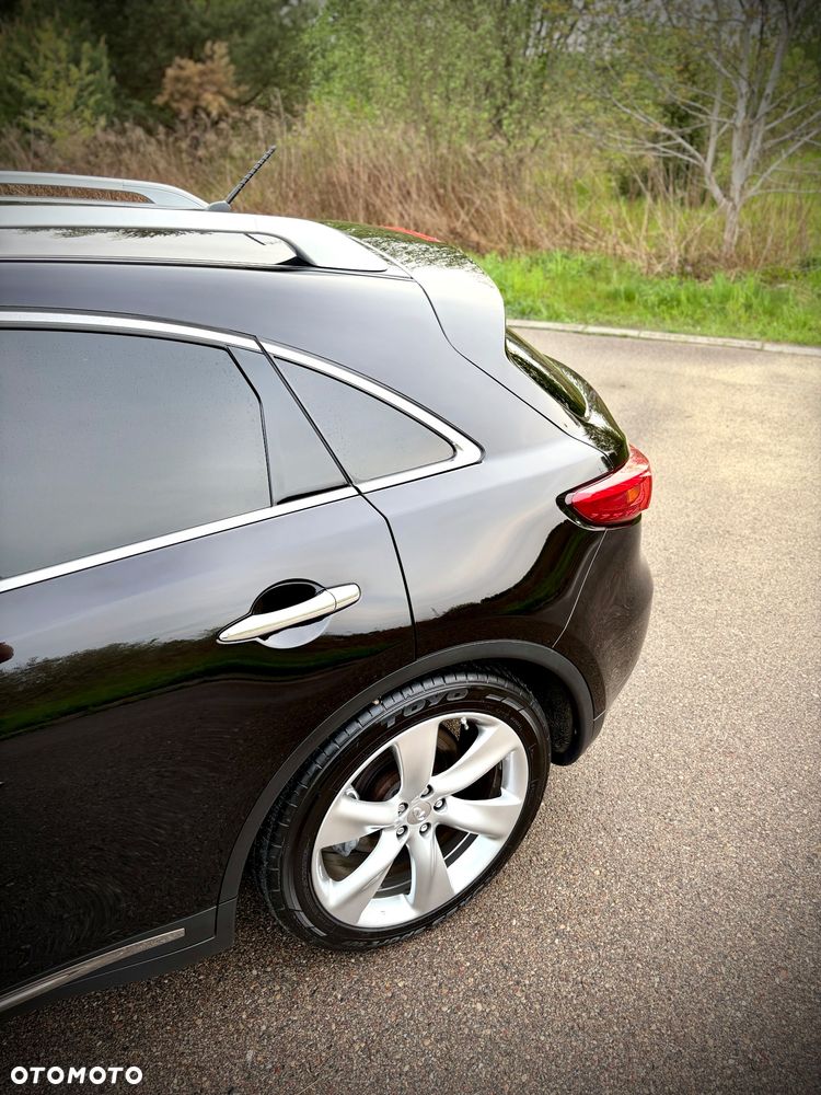 Infiniti QX70 3.0d S - 15