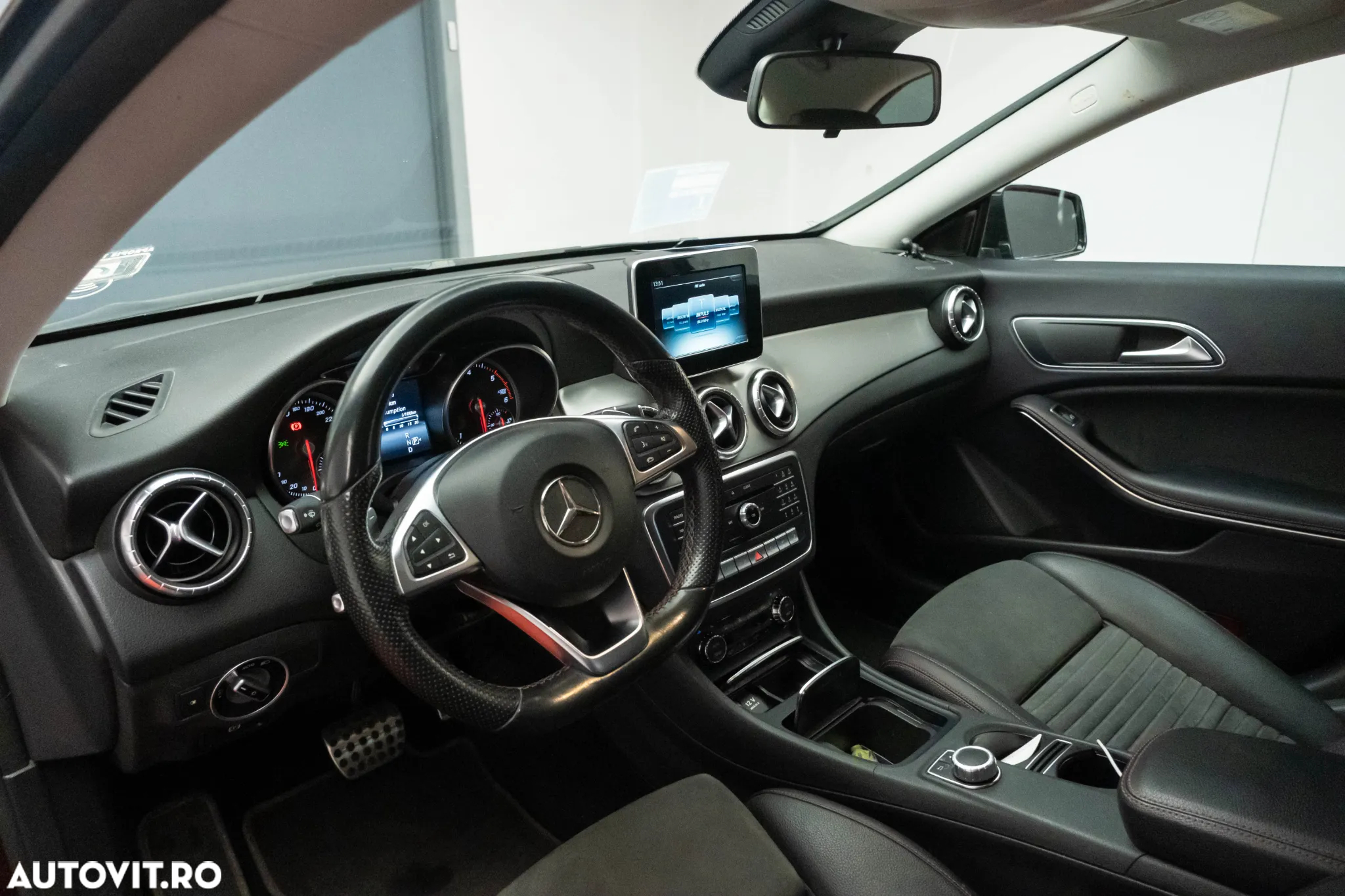 Mercedes-Benz CLA 200 d 4MATIC Aut. - 10