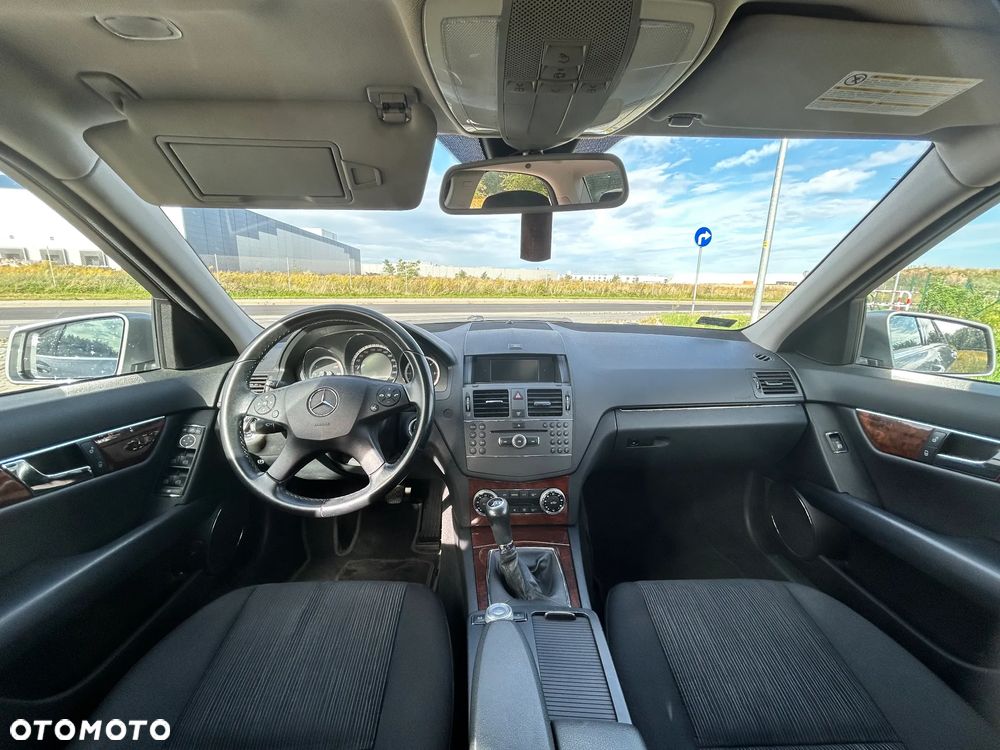 Mercedes-Benz Klasa C 200 CDI Elegance - 10