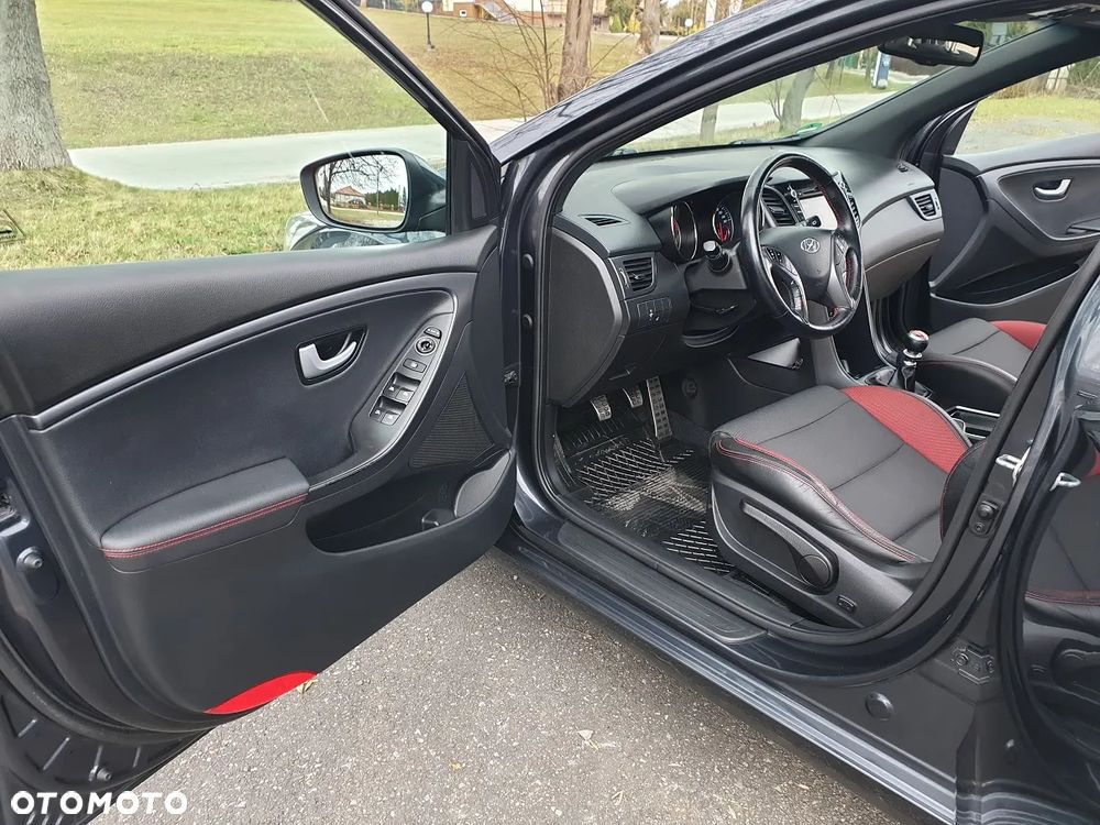 Hyundai i30 1.6 T GDI Turbo - 14