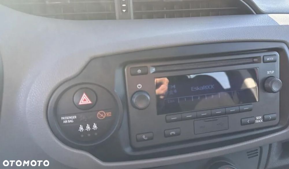 Toyota Yaris 1.0 Active - 12