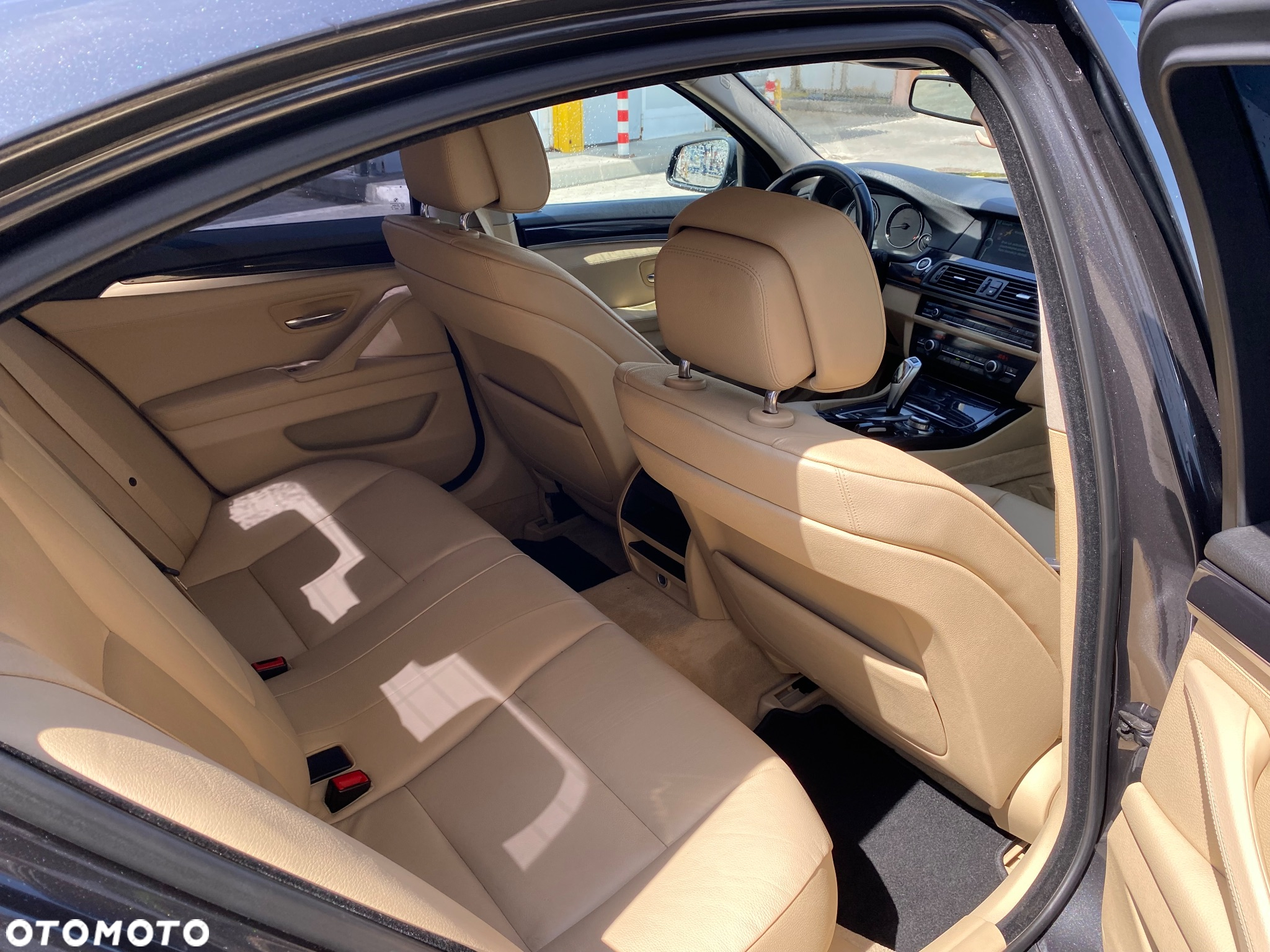 BMW Seria 5 528i - 18