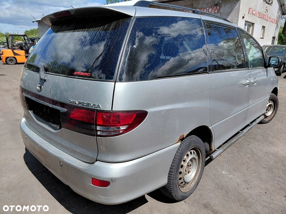 Na części: Toyota Previa Rok 2005 Pojemność 1995 Moc 85 kw Diesel - 4