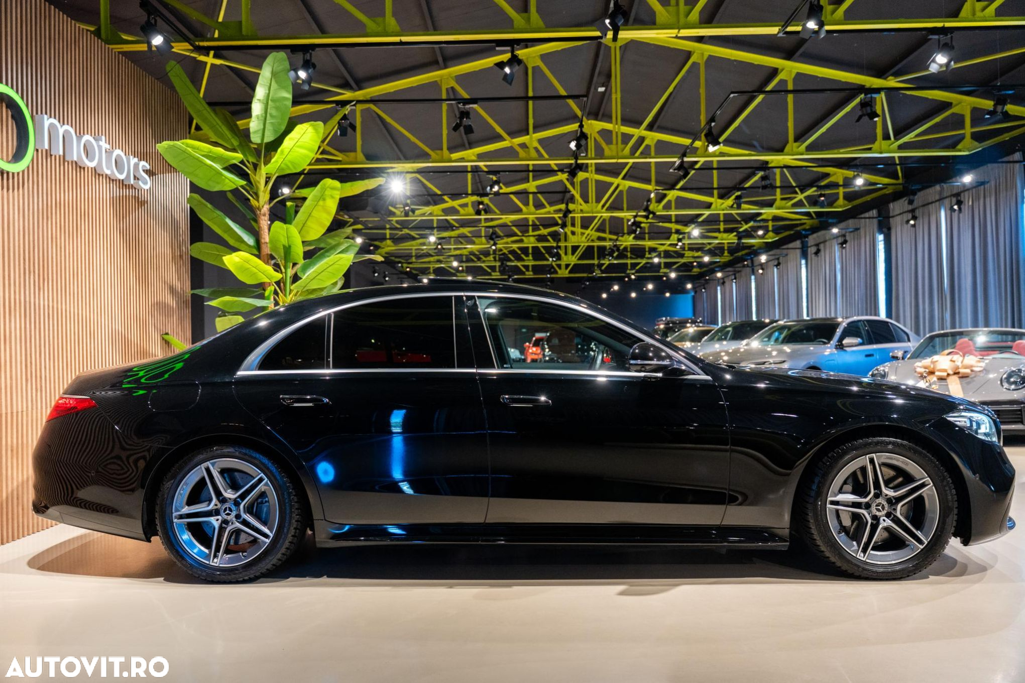 Mercedes-Benz S - 16