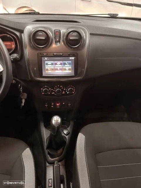 Dacia Sandero 0.9 TCe Stepway - 10