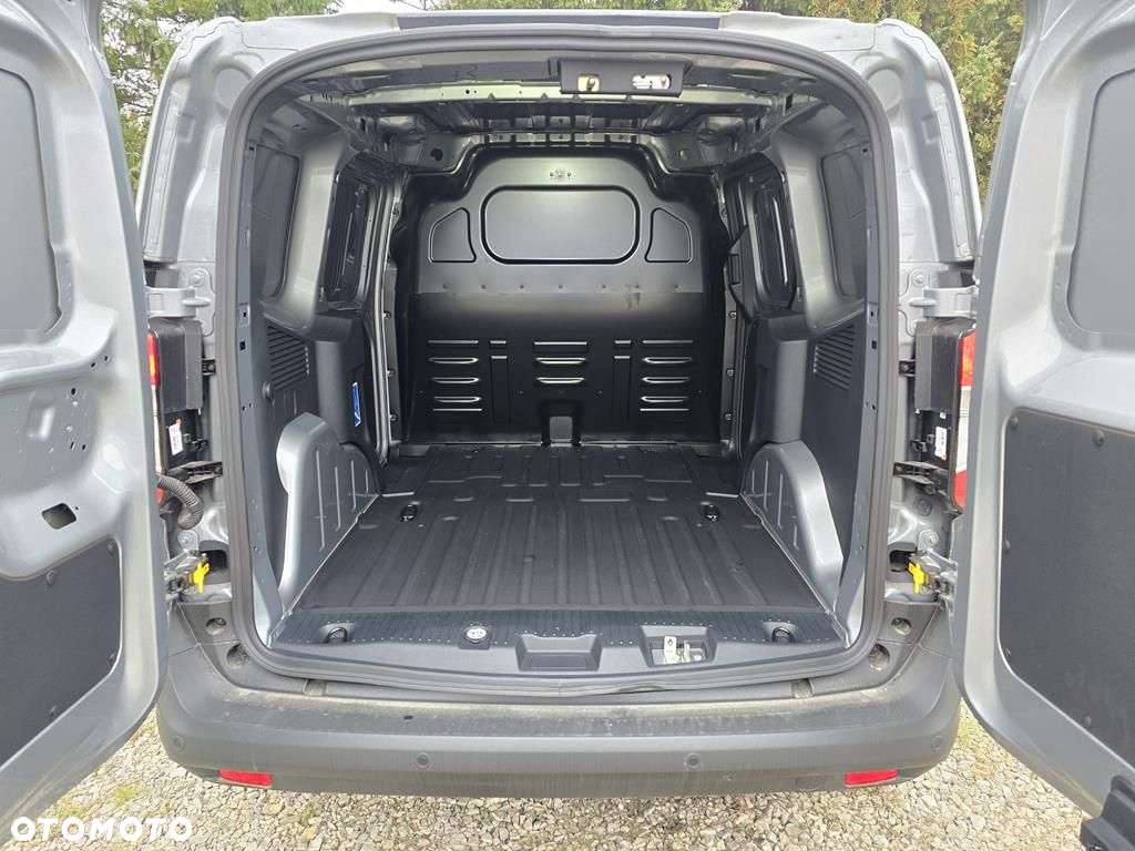 Ford Transit Courier - 7