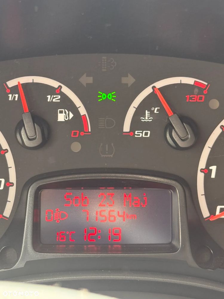 Ford KA 1.2 Titanium ASS EU6 - 11